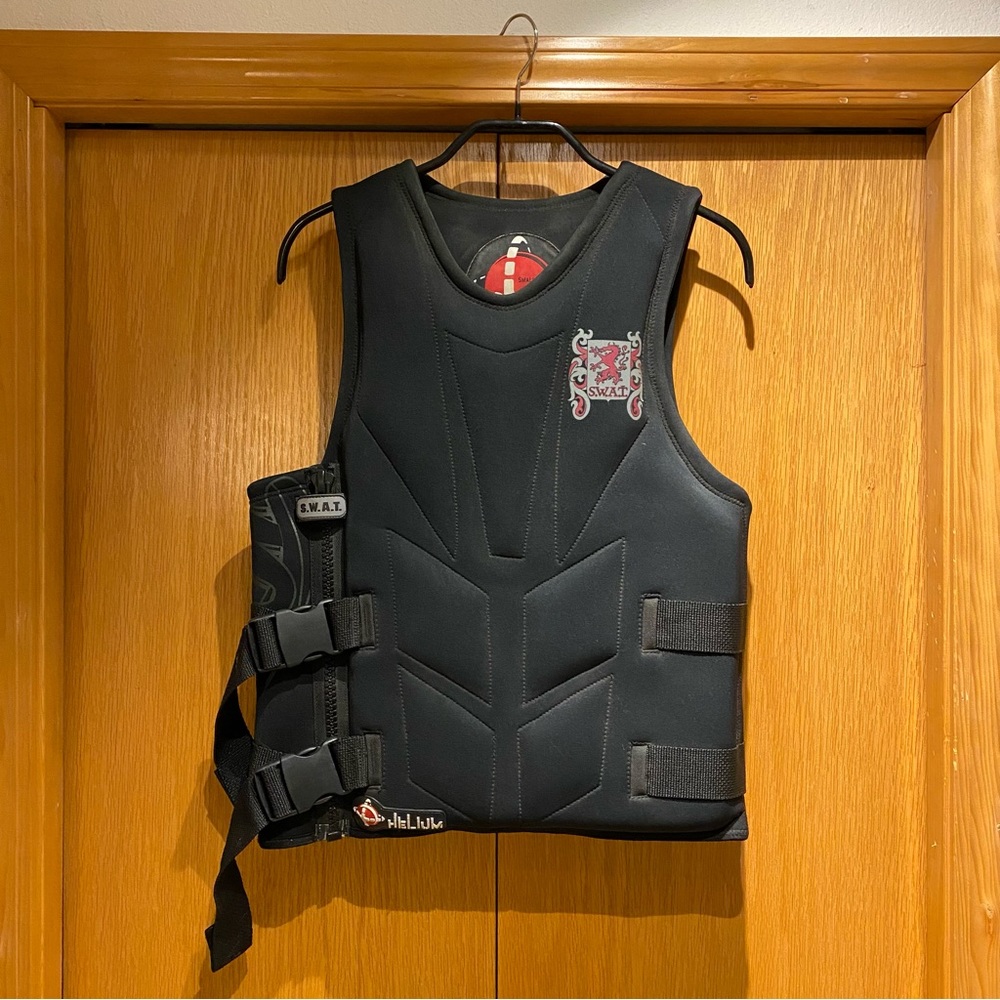 Helium SWAT Life Vest